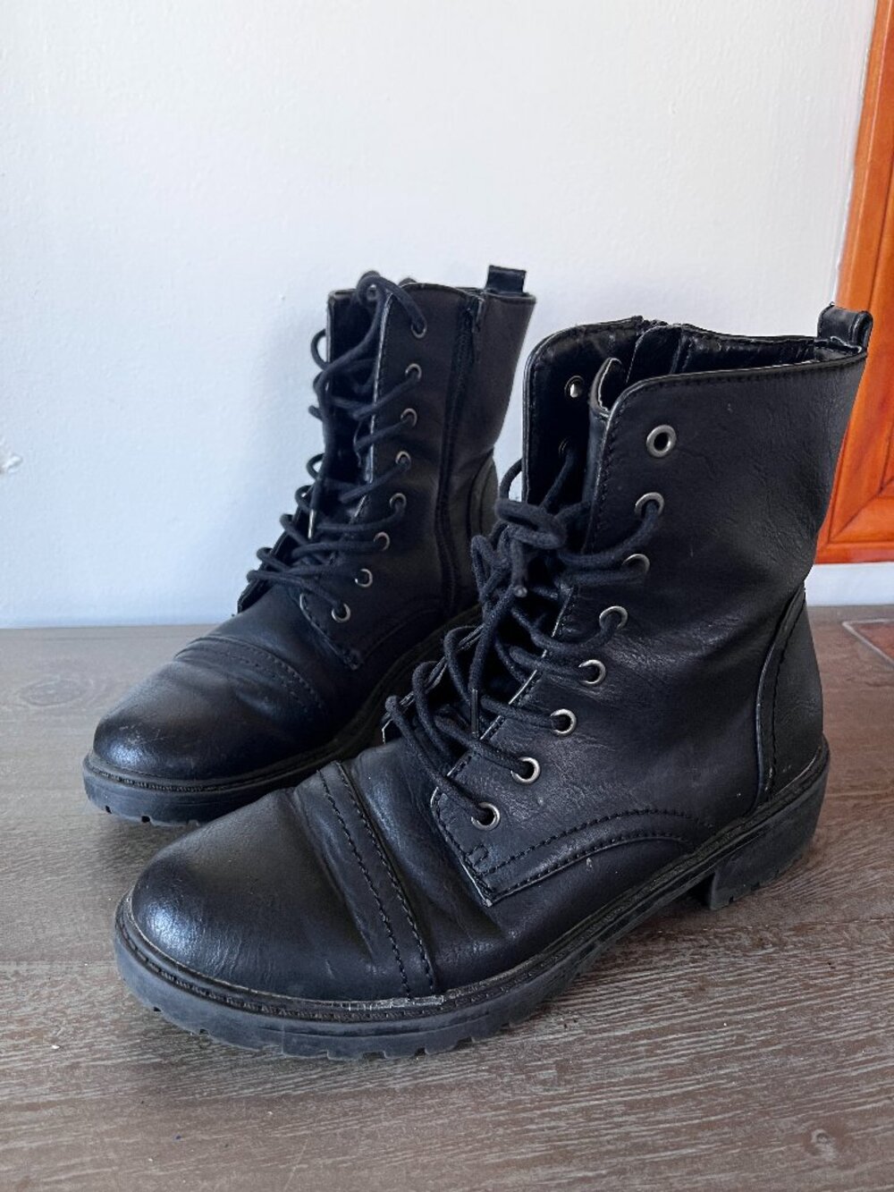 Black Lace-Up Combat Boots Women's Size 8